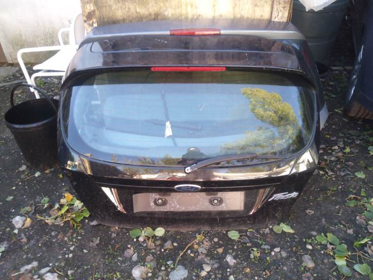 Ford fiesta mk7 2009 to 2017 Tailgate in black 