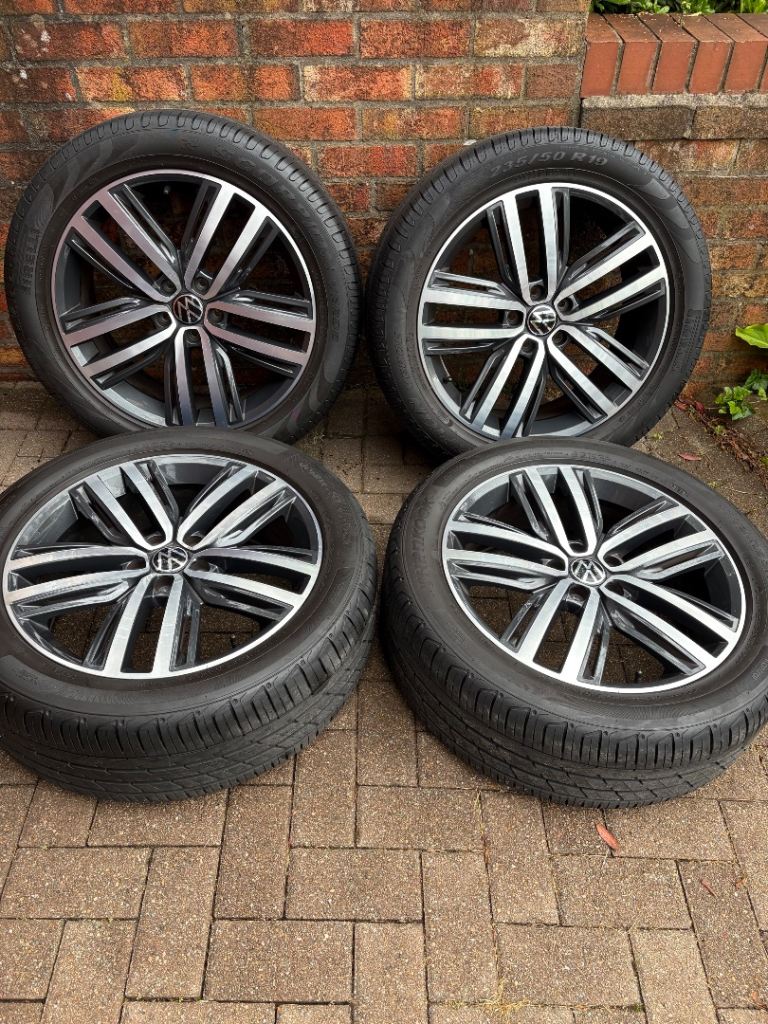 19” Genuine VW Tiguan wheels- No kerb marks- Premium tyres 6.5 - 7mm- Audi Q3