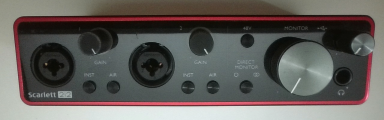 Focusrite Scarlett 2i2 