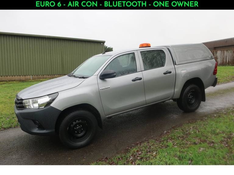 2020 Toyota Hilux 2.4 D-4D Active Pickup Double Cab 4dr Diesel Manual 4WD Euro 6 (s/s) (150 p Pic...
