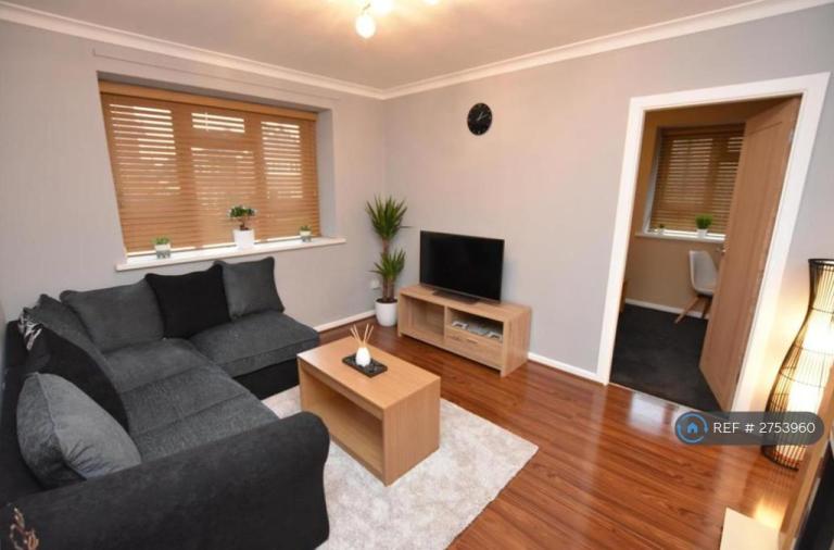 1 bedroom flat in Griffin Court, Birmingham, B5 (1 bed) (#2753960)