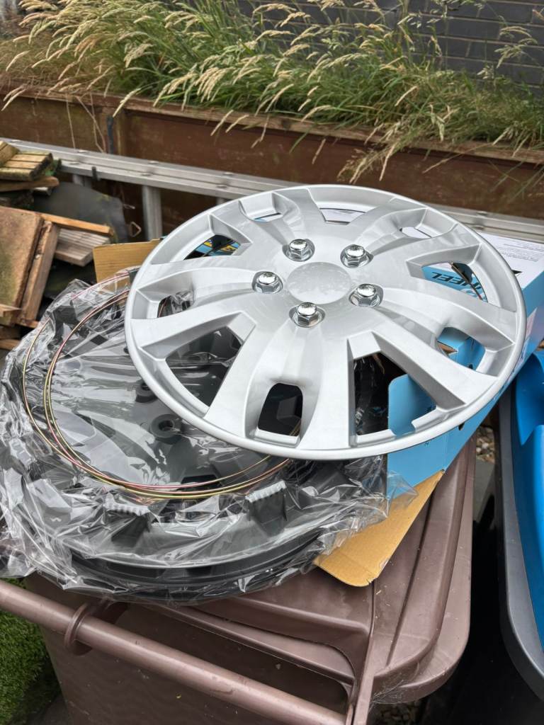 15" wheel trims - new