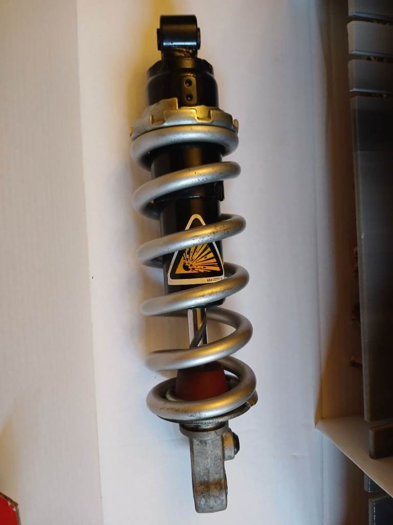 Yamaha Fazer 1000 rear shock absorber