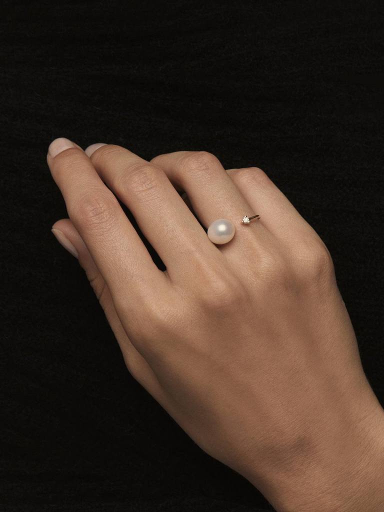 Mizuki Sea of Beauty Pearl & Diamond Open Ring – 14kt Gold, Size L, Never Worn