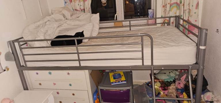 Mid sleeper metal framed cabin bed
