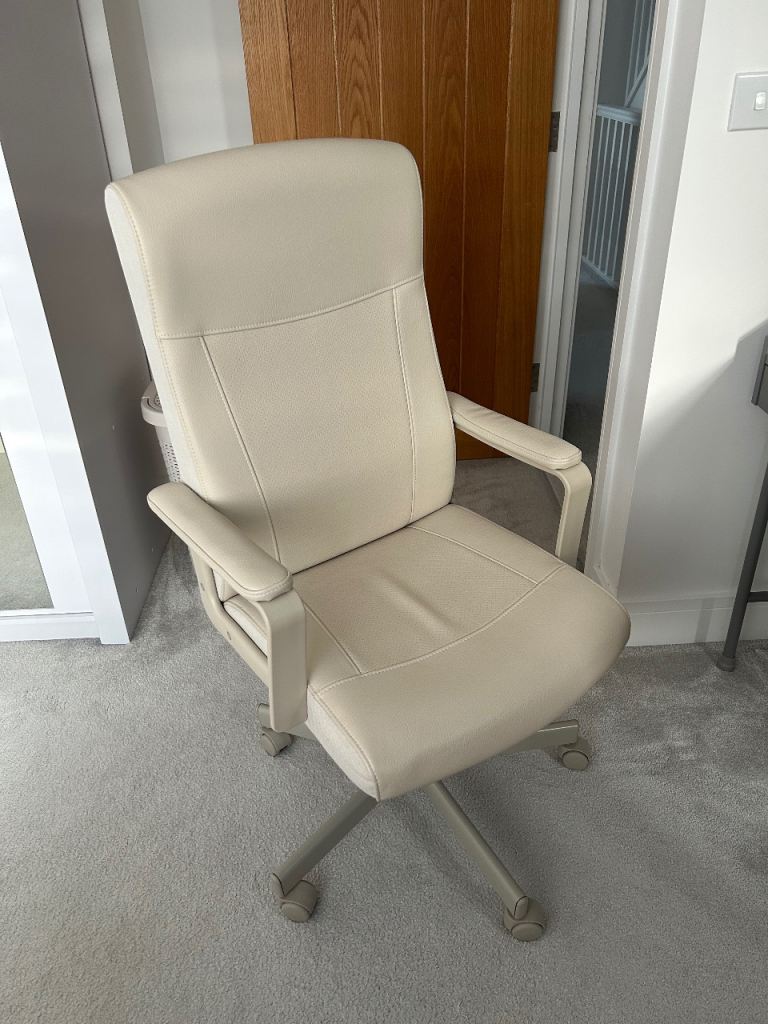 Cream Faux Leather Office Chair with Armrests – Good Condition