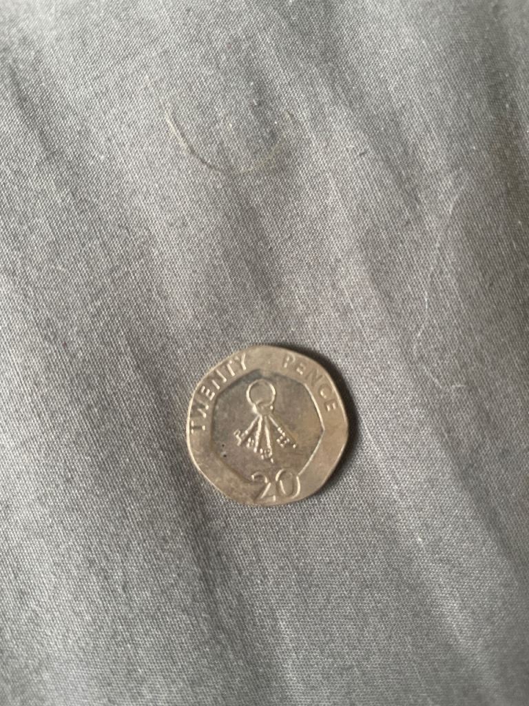 UK 20 Pence Coin – Old Style Design