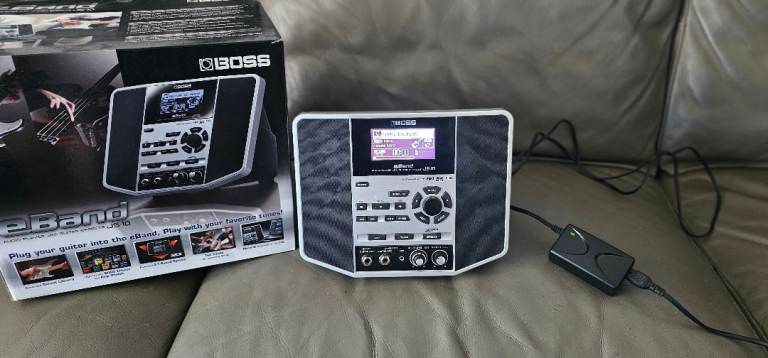Boss eBand JS-10 Guitar Audio Player with Built-in Effects, Boxed