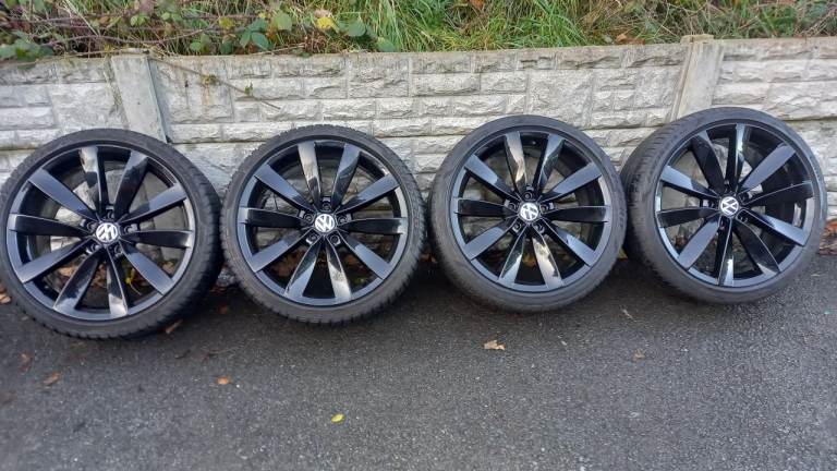 Genuine 19" Vw Scirocco Passat Golf Lugano 5x112 Ronal Alloy Wheels 1K8601025S  Pirelli 