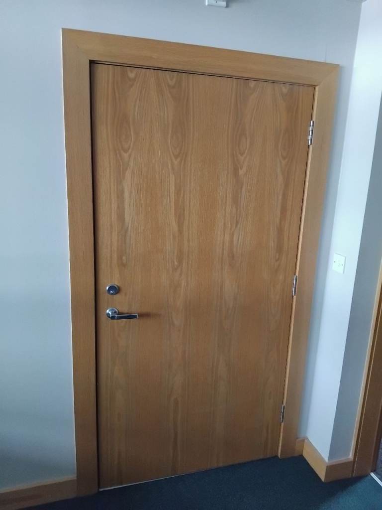 4 fire doors 830mm x 1980mm