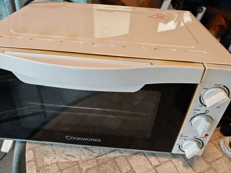 Cookworks table top oven 
