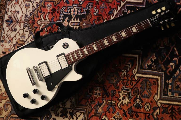 2012 Gibson USA Les Paul Studio, Vintage White Nitro, Original USA Padded Gigbag