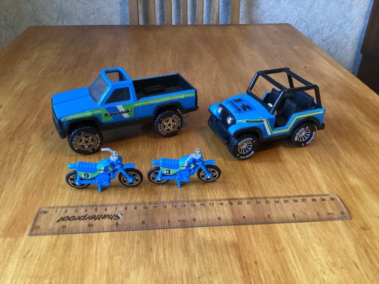 Buddy Tinplate Toy Vintage 1982 Team Kawasaki Renegade Jeep Pickup Truck x2 Motorbikes Car Tonka  
