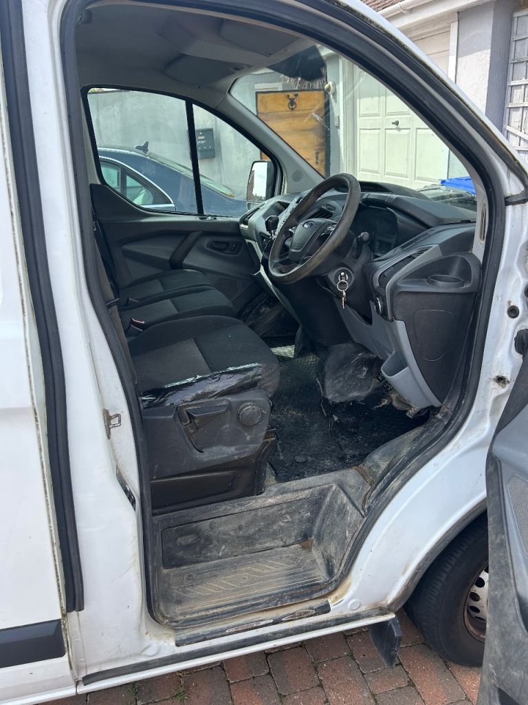 Ford, TRANSIT CUSTOM, Panel Van, 2015, Manual, 2198 (cc)