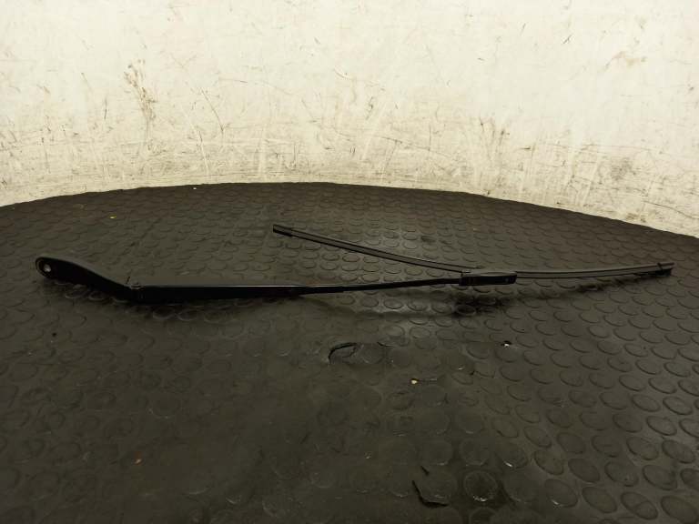 Ds Ds 3 Wiper Arm 2016-2020 3 Door Hatchback