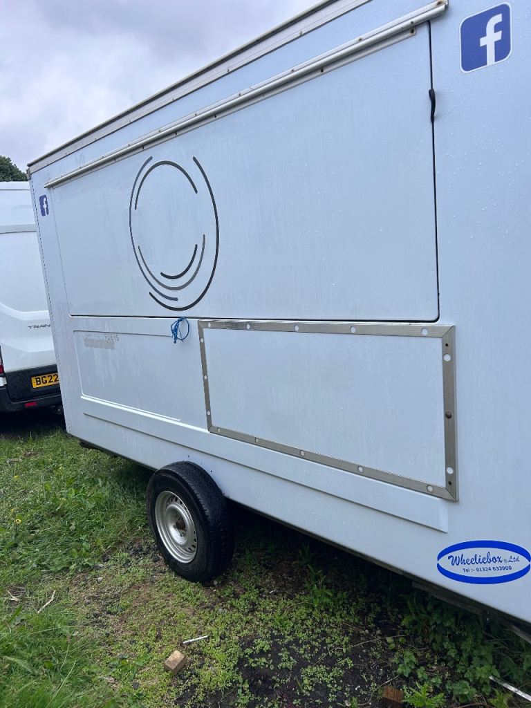 Catering trailer snack bar 