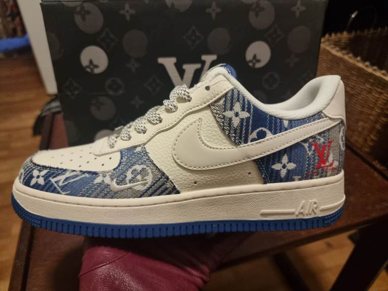 Nike