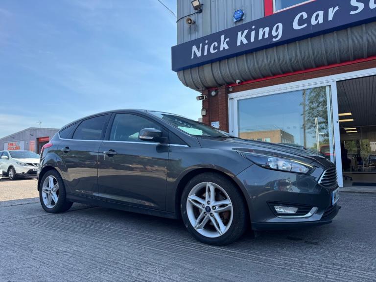2017 Ford Focus 2.0 TDCi Titanium 5dr ++ SAT NAV / ULEZ / 9 SERVICES / DAB ++ HATCHBACK Diesel Ma...