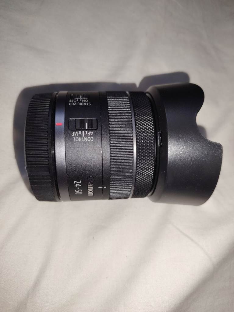 Canon RF 24-50mm IS STM Lens with Lens Hood – Mint Condition