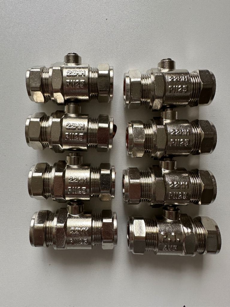 8 x 22mm Full Bore Chrome Isolation Valve