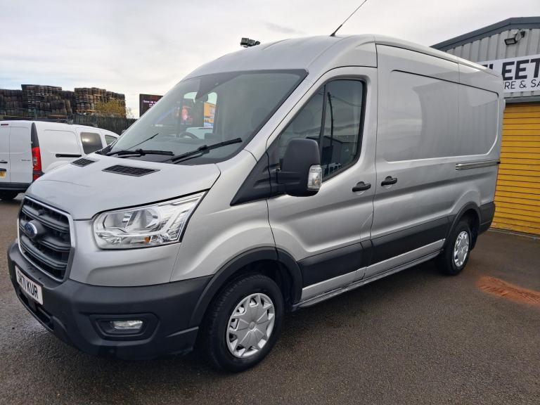 Ford Transit 2.0TDCI 290 130PS L2 H2 TREND SILVER EURO 6