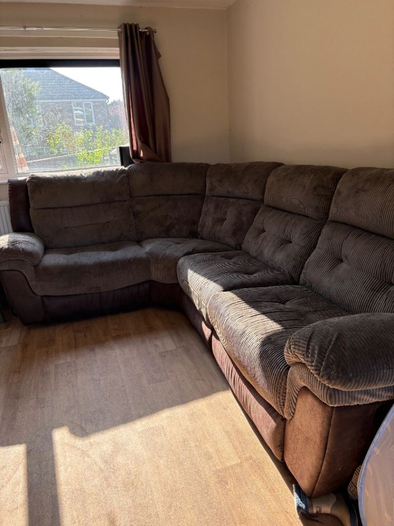 Reclining couch