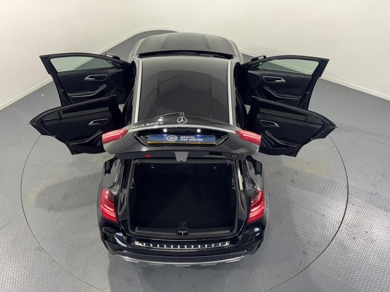 2018 Mercedes-Benz GLA GLA200d AMG Line SUV Diesel Manual