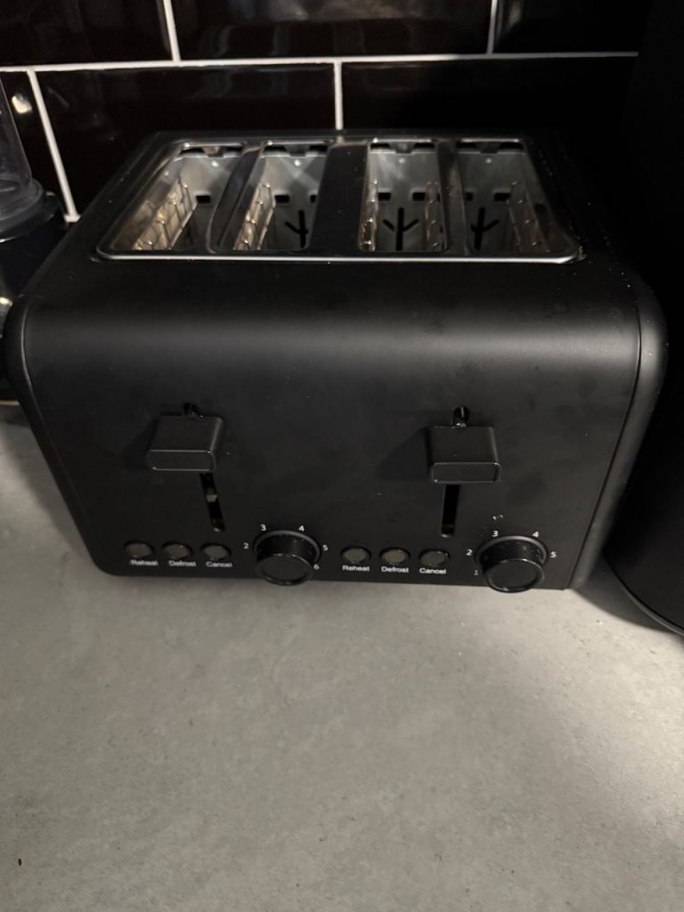 Toaster (Black)