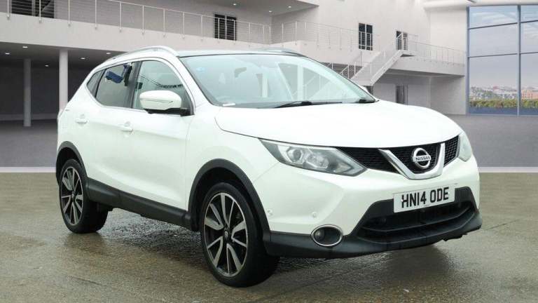 2014 Nissan Qashqai 1.2 DIG-T Tekna 2WD Euro 5 (s/s) 5dr HATCHBACK Petrol Manual