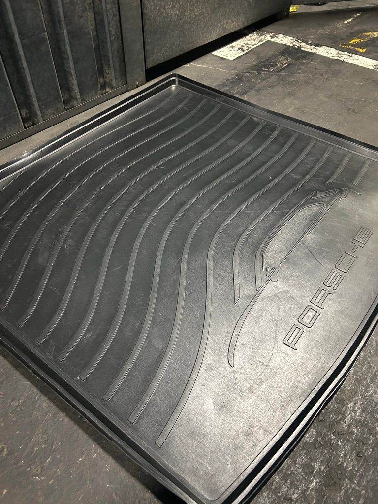Genuine Porsche Cayenne Boot Luggage Compartment Liner ref 9Y0.044.001 