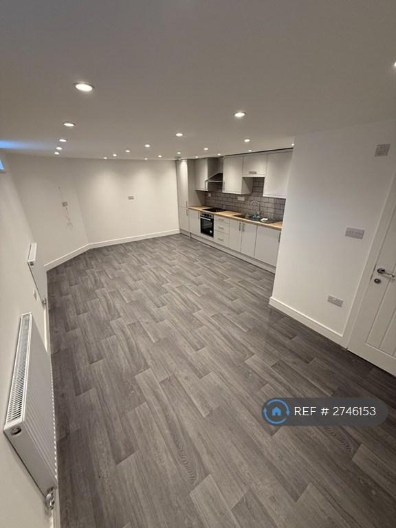 2 bedroom flat in Harding Terrace, Northampton, NN1 (2 bed) (#2746153)