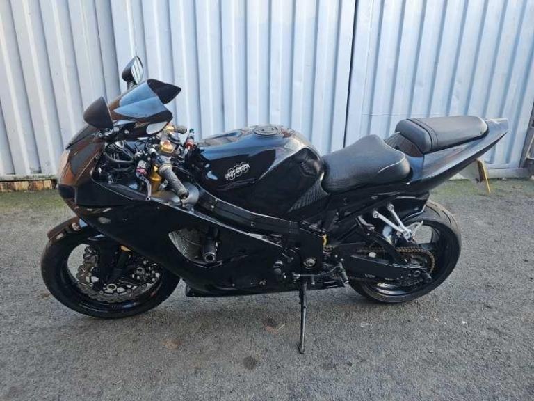 Suzuki GSXR1000 K3 '2003' BREMBO FRONT CALIPERS/M-CYL/GP SILENCER/COMFY SEAT