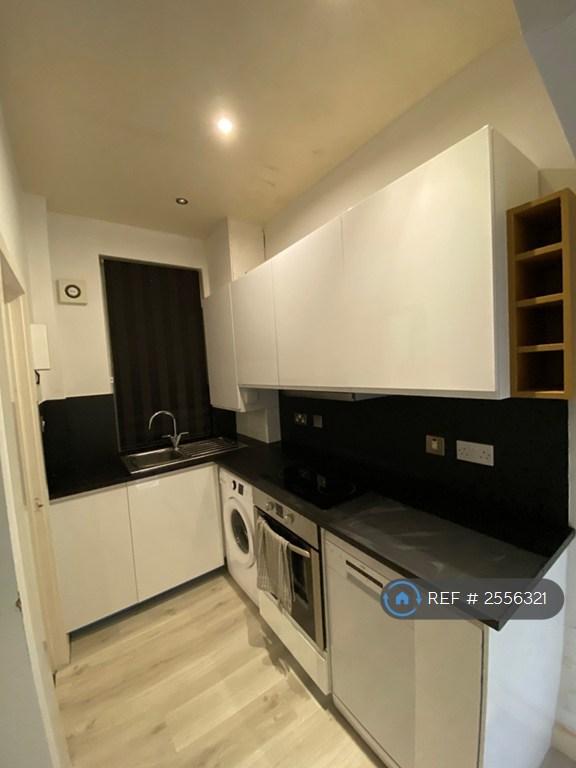 3 bedroom house in Granby Terrace, Leeds, LS6 (3 bed) (#2556321)