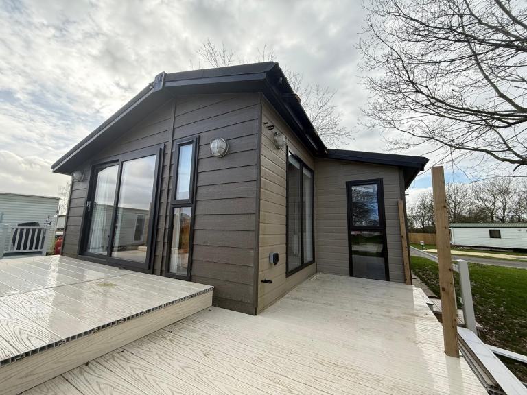 Static Caravan/ twin unit Pathfinder Resi lodge 45x20 for sale at Manor House. 