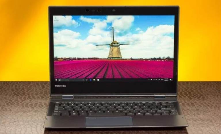 Gaming Toshiba Touchscreen Laptop Core i5 4.2GHz IPS Full HD TouchScreen Windows11 Pro SSD