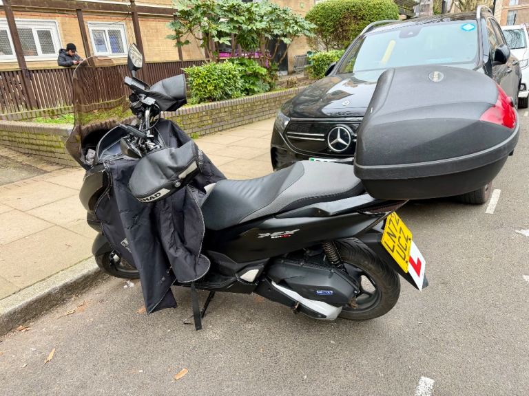 Honda, PCX, 2022, 125 (cc)