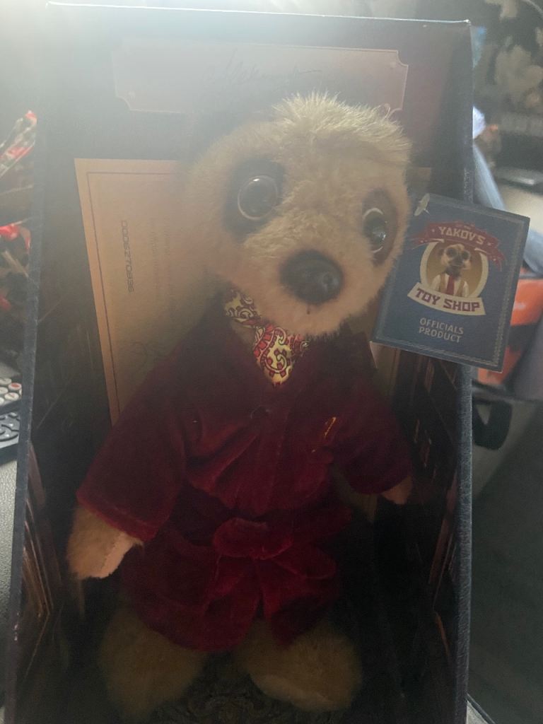 Yakov's Toy Shop Safari Oleg Meerpup with Certificates - As Good As New
