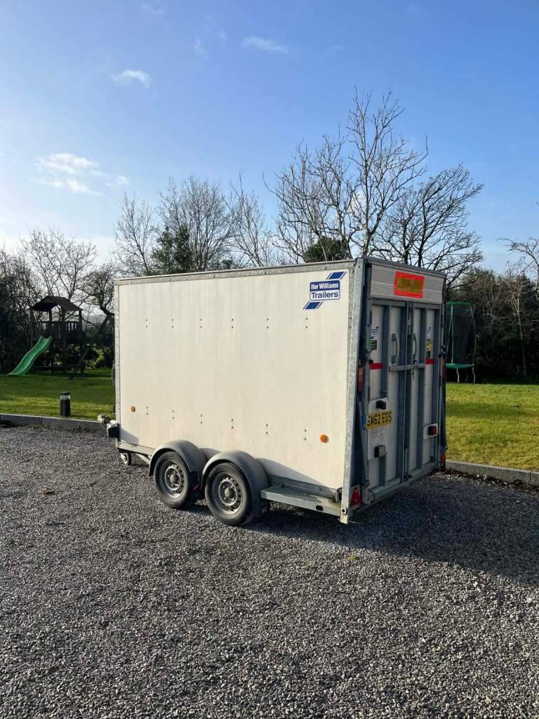 Ifor Williams BV105 box trailer 