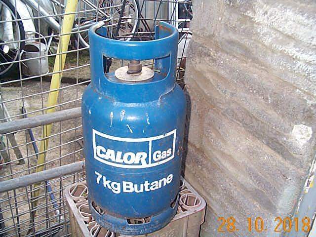 7kg Butane gas bottle, empty sold as spare. Calor SA8
