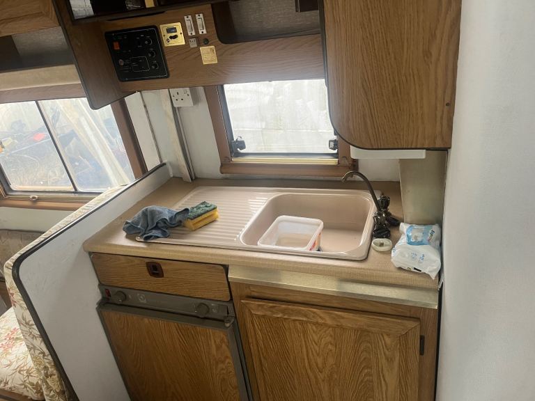 Old motorhome only 58k miles with toilet cassette and shower 