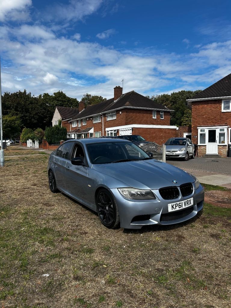 BMW, 3 SERIES, Saloon, 2011, Manual, 1995 (cc), 4 doors