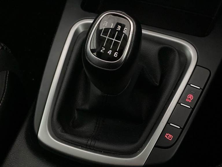 2022 Kia Ceed 1.0T GDi ISG 2 5dr Hatchback PETROL Manual