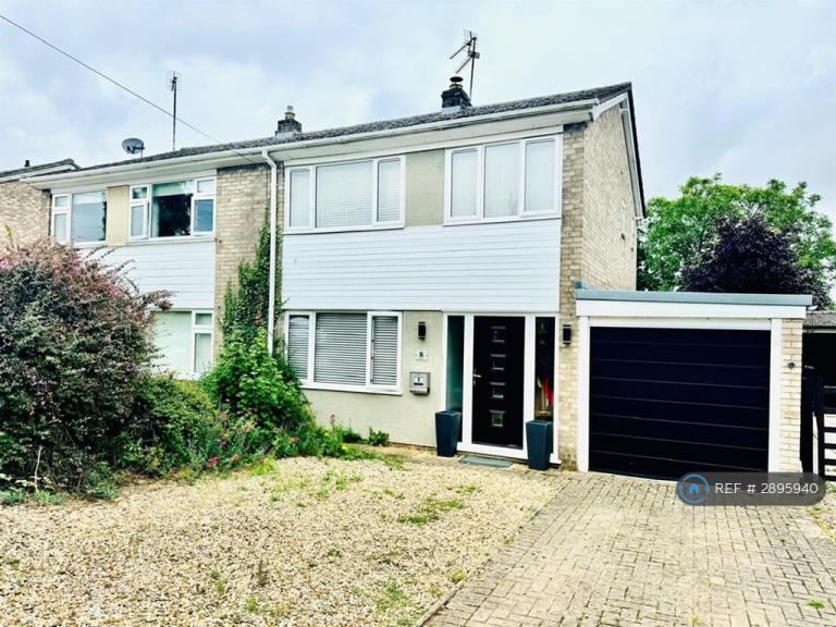 3 bedroom house in Highlands, Stamford, PE9 (3 bed) (#2895940)