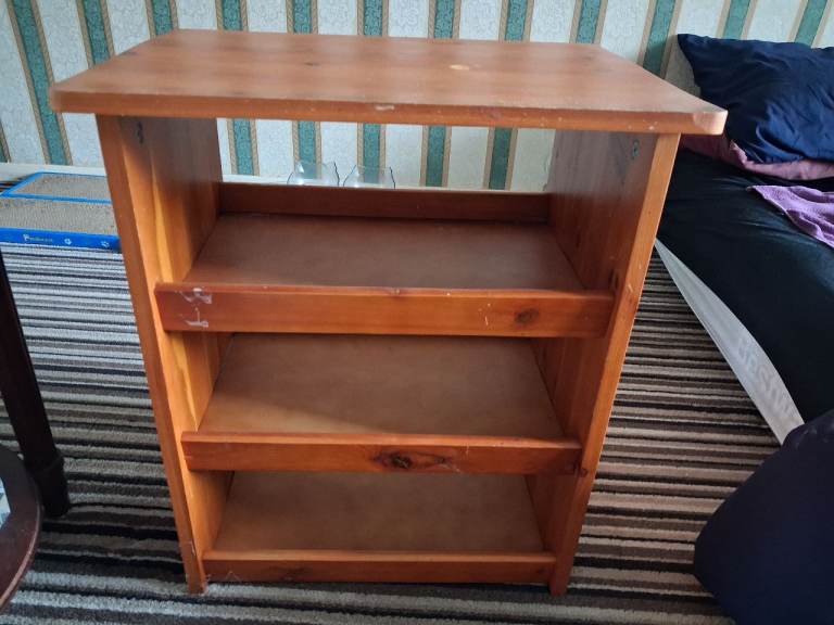 Small Wooden Bookcase / Storage Unit – Brown, Good Condition