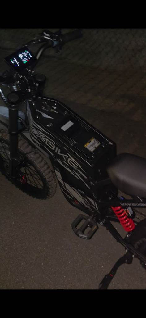 Electric dirt bike 