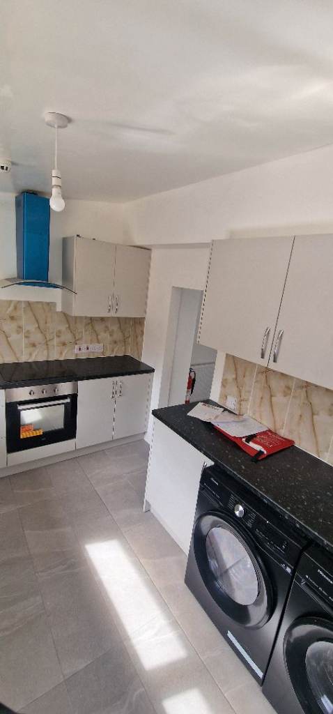 Premium Double Ensuite Rooms in CV3 For UC/DSS