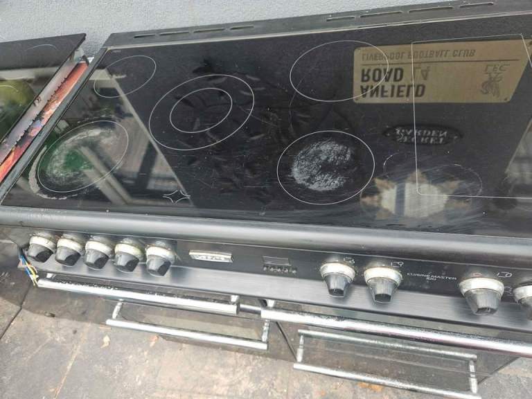Free working electric ceramic cooker Leisure Quickmaster 100
