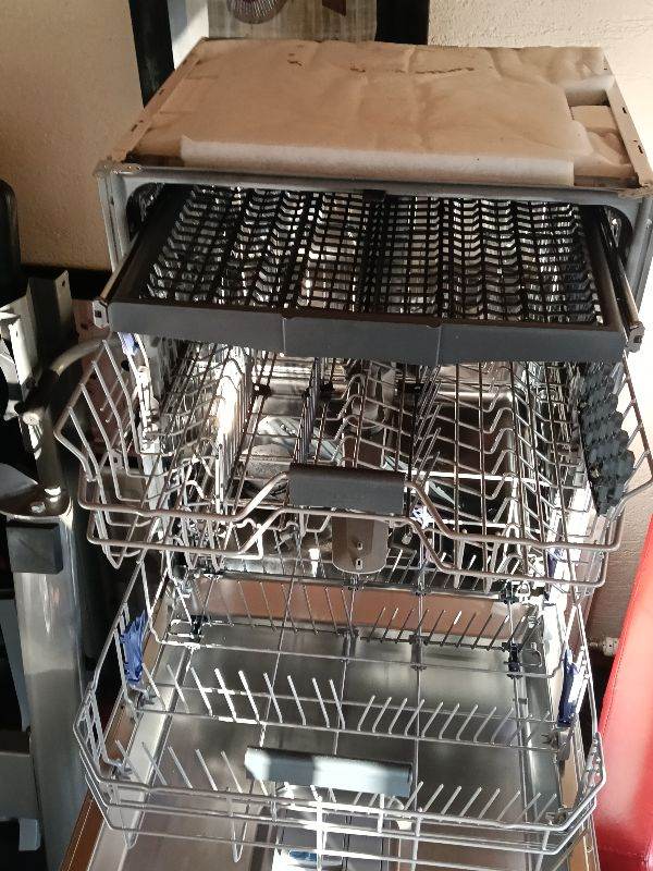 SOLD....... Beko Fully Integrated Dishwasher – ProSmart Inverter, 3rd Rack, Excellent Condition