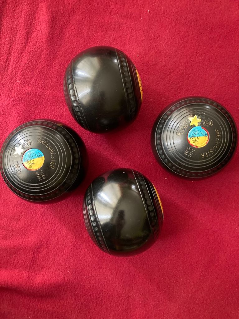 Greenmaster Set 4 lawn bowls- size 0