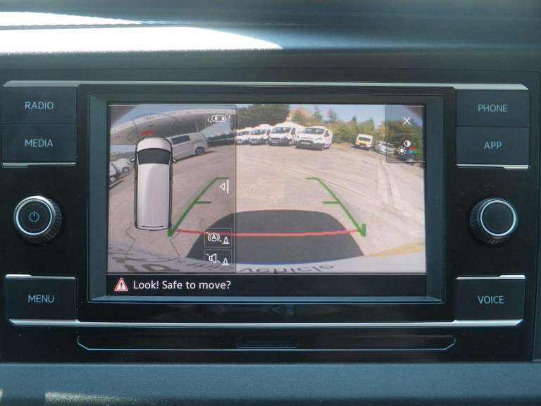 VOLKSWAGEN TRANSPORTER T32 2.0 TDI 150 Highline LWB KOMBI 2024